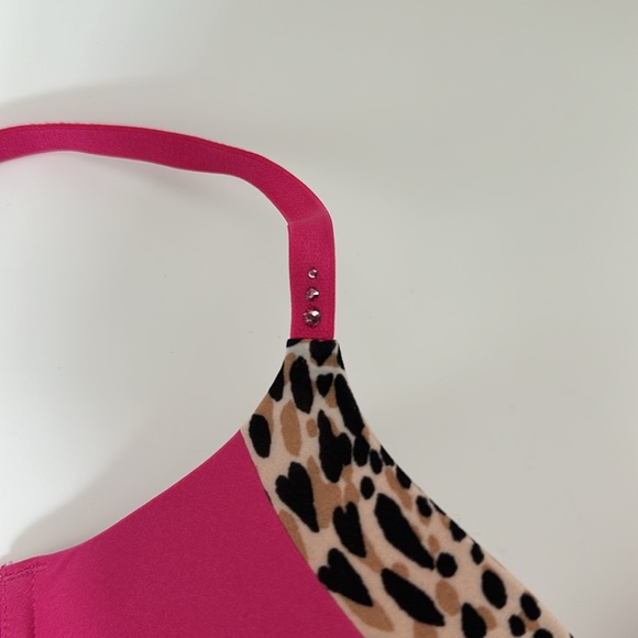 Victoria’s Secret Biofit Demi uplift bra 34C pink with leopard trim - Picture 7 of 7